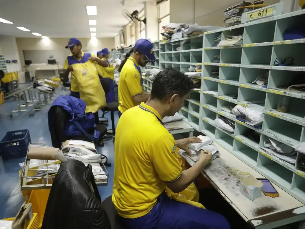 Trabalho do Operador de Triagem e Transbordo.