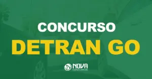 Carros ligados em uma rodovia durante um congestionamento de trânsito.Texto sobre a imagem Concurso Detran GO