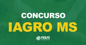 Cão brincando com o dono no parque. Texto sobre a imagem Concurso IAGRO MS