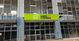 Fachada da Secretaria de Saúde de Santa Catarina (SES SC)