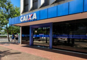 Fachada da agencia bancaria da Caixa Econmica Federal cef