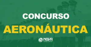 Formação de soldados em fila durante uma cerimônia da Força Aérea Brasileira. Texto sobre a imagem Concurso Aeronáutica