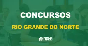 pessoas fazendo exame em sala de aula com texto sobre a imagem escrito concursos rio grande do norte (rn)