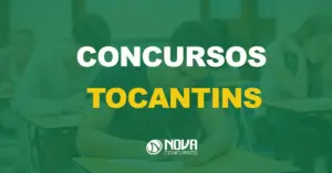 pessoas fazendo exame em sala de aula com texto sobre a imagem escrito concursos Tocantins (TO)