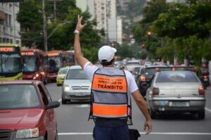 prefeitura municipal niteroi edital aguardado agente de transito