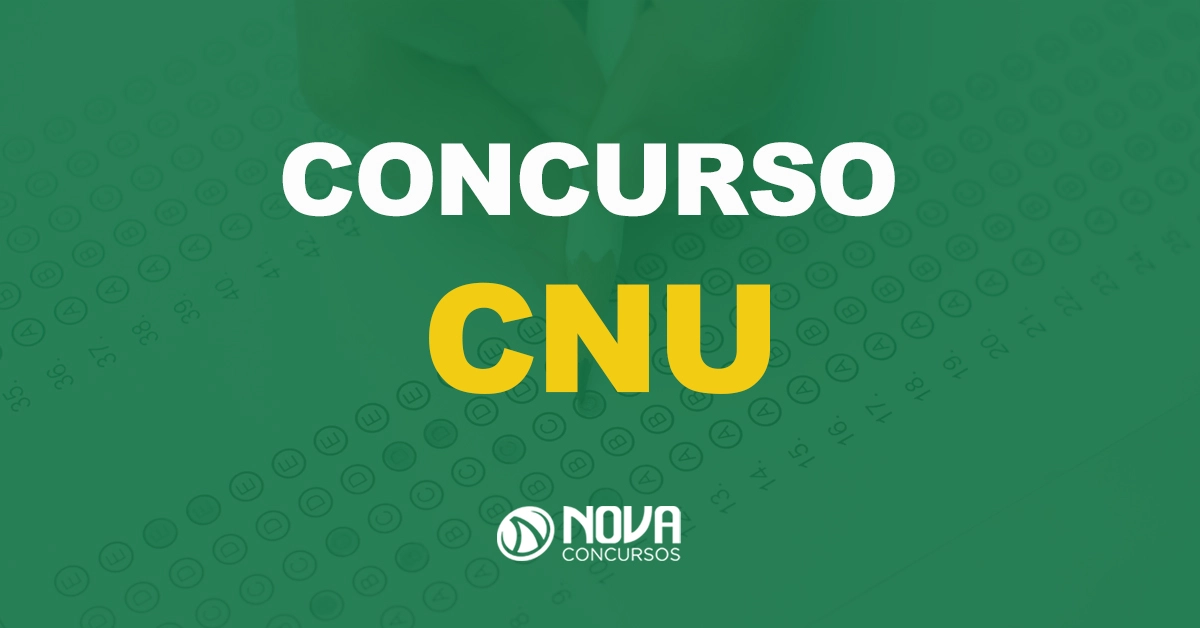 mão de pessoa preenchendo gabarito da prova com texto sobre a imagem escrito concurso CNU (concurso Unificado)