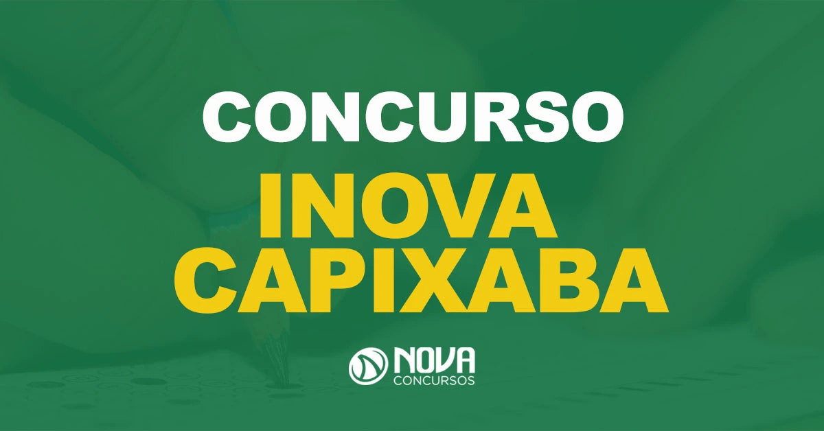 Pessoa preenchendo gabarito de prova com texto sobre a imagem escrito Concurso Inova Capixaba