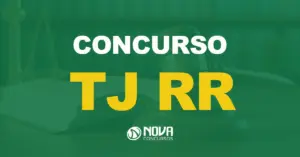 Martelo do juiz e livro em cima da mesa diante de livros com texto sobre a imagem Concurso TJ RR