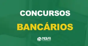 Homem inserindo cartão de crédito na máquina do banco para sacar dinheiro com texto sobre a imagem Concursos Bancários