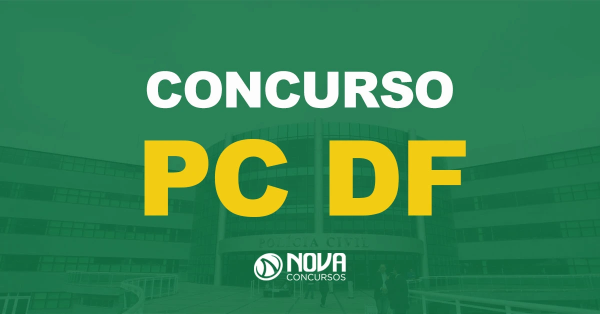 Prédio moderno da Polícia Civil com fachada de vidro verde e estrutura metálica com texto sobre a imagem Concurso PC DF