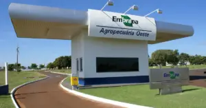 Fachada da sede da Embrapa Oeste - Concurso Embrapa