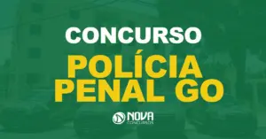 Fachada da diretoria geral de Polícia Penal com viaturas em frente com texto sobre a imagem Concurso Polícia Penal GO