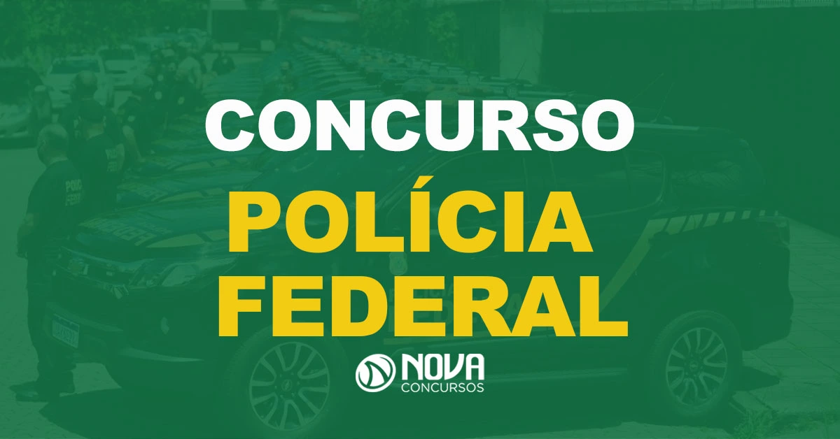 Viaturas da Polícia Federal estacionadas enfileiradas com policiais em frente e texto sobre a imagem Concurso Polícia Federal