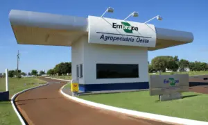 Fachada da Empresa Brasileira de Pesquisa Agropecuária (Embrapa)