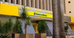 Fachada de uma Agência do Banco do Brasil / Concurso Banco do Brasil