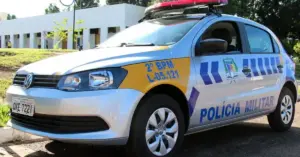 Visão lateral do carro da Polícia Militar do Estado de Tocantins / Concurso PM TO