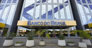 Fachada de uma Agência do Banco do Brasil / Concurso Banco do Brasil