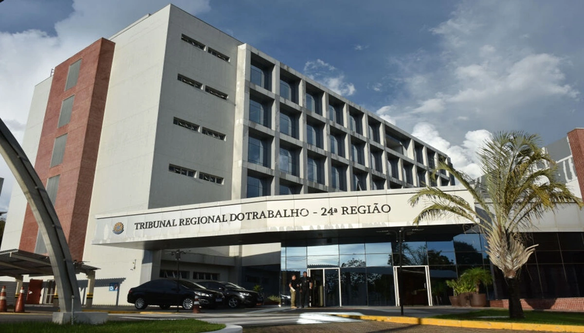 imagem da fachada do prédio do TRT MS em Campo Grande