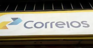 Fachada de uma das agências dos Correios / Concurso Correios