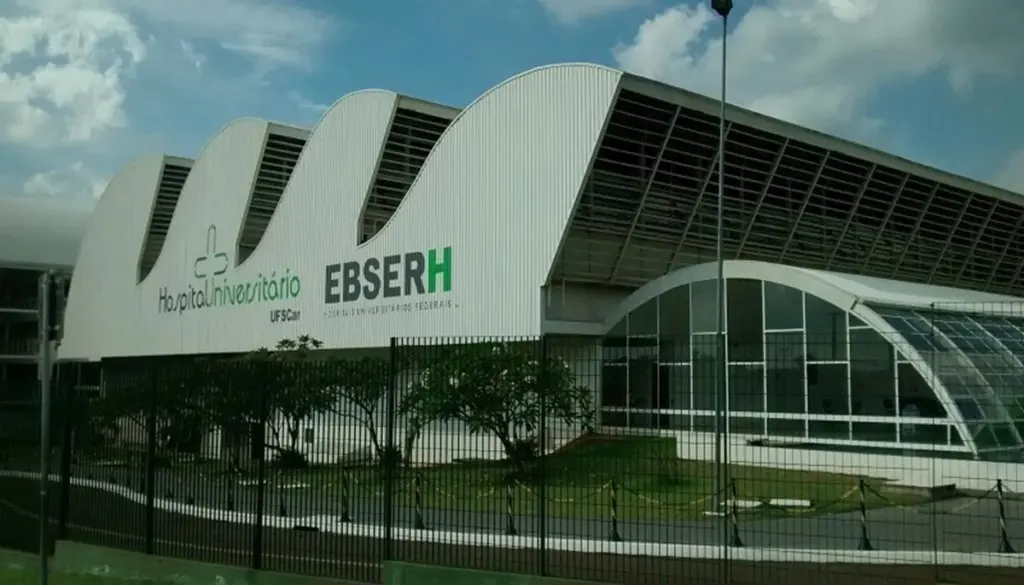 Um novo edital para o Concurso Ebserh com 541 vagas para níveis médio e superior será publicado em breve! A escolha da banca já foi iniciada!