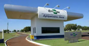 Fachada da Empresa Brasileira de Pesquisa Agropecuária / Concurso Embrapa