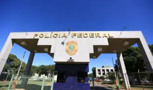 Entrada da PF.