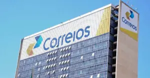 Fachada da Empresa Brasileira de Correios e Telégrafos / Concurso Correios