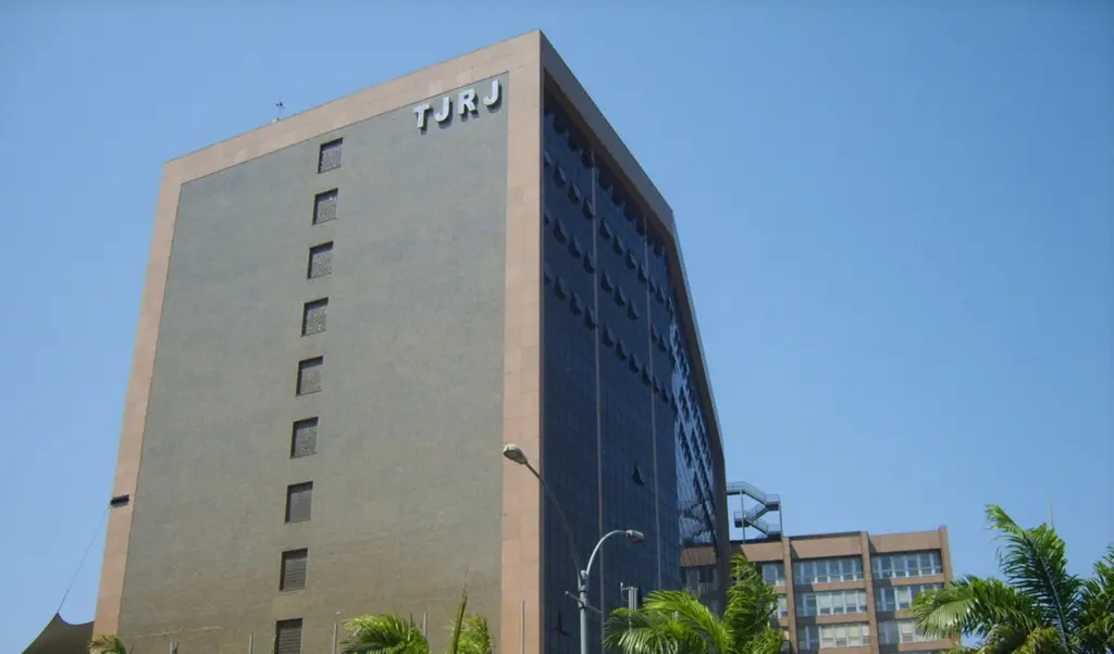 Prédio do TJ RJ.