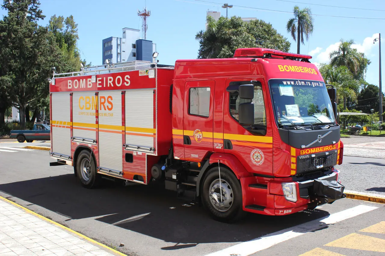 veículo utilizado pelos Bombeiros