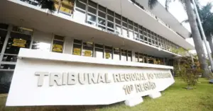 Fachada do prédio doTribunal Regional do Trabalho da 10ª Região / Concurso TRT 10