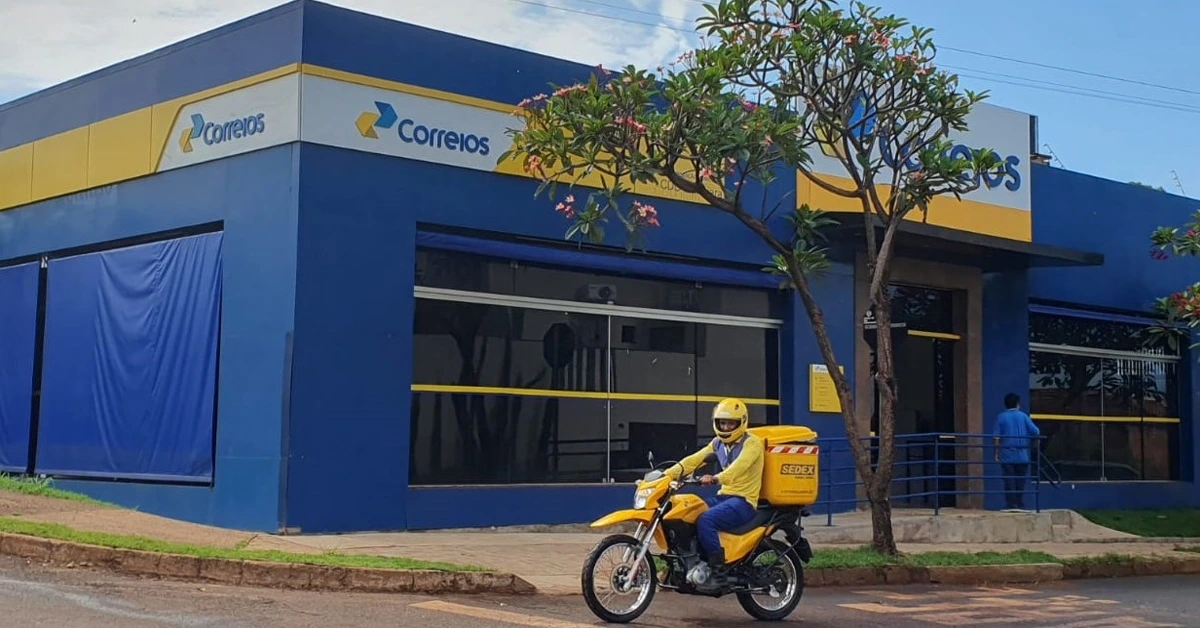 Uma das agências dos Correios com servidor em veícula da estatal