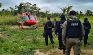 Aprovados no concurso ICMBio indo andar de helicóptero.