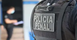 Policial Penal trabalhando na Unidade Prisional / Concurso Polícia Penal PB