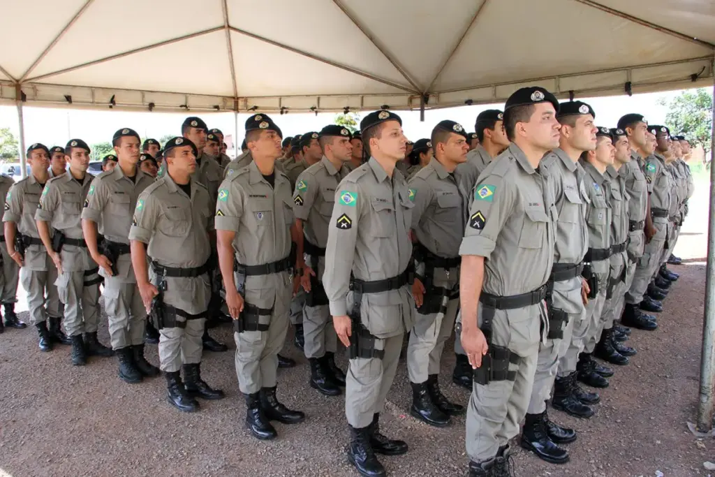 Oficiais da Polícia Militar de Goiás / Edital PM GO